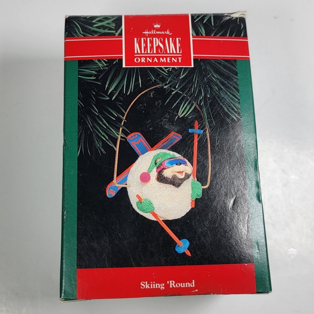 Hallmark Keepsake Ornament Skiing‎ Round Bear 1992 Vintage QX521-4 Handcrafted